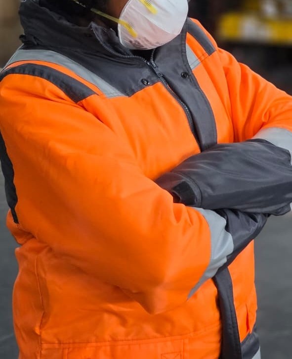 The Importance of High-Visibility Workwear in Modern Industry